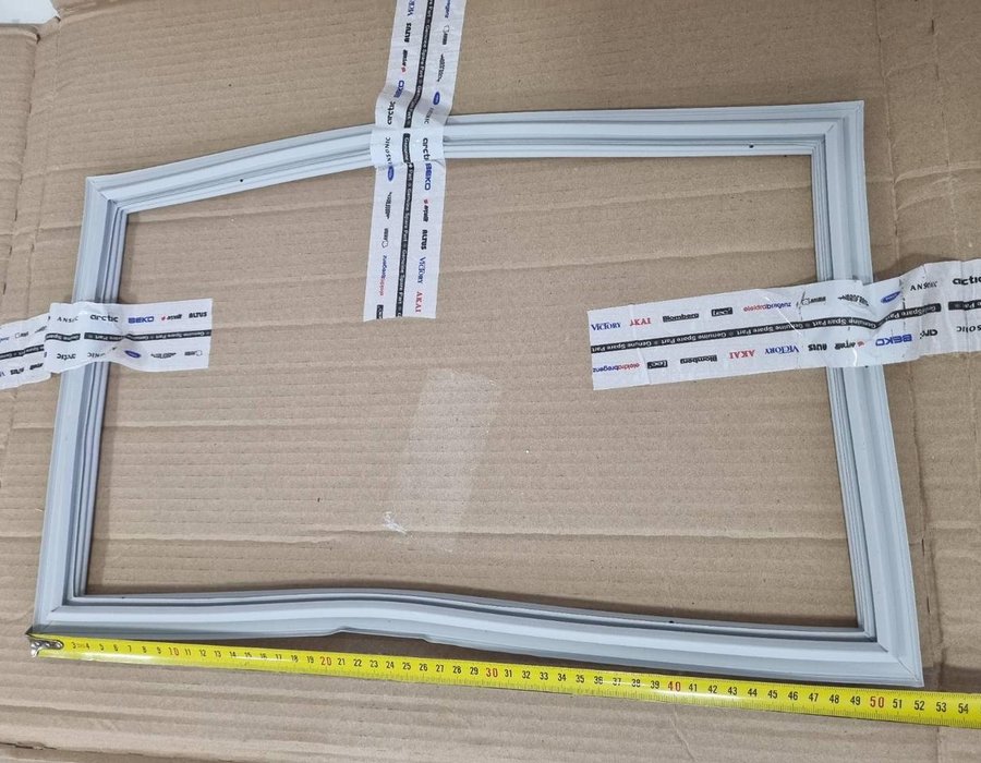Ущільнювальна гума на холодильний відсік Beko DSE, DSA, RDE (32 см * 52 см) 4669521100 (4633082000) — фото 2