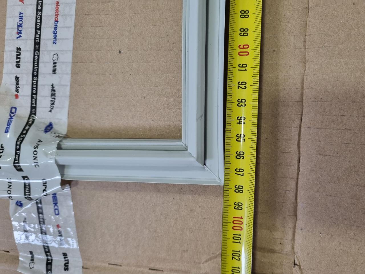 Ущільнювальна гума (гума) холодильника Beko 4633085700 (4669522900) — фото 2