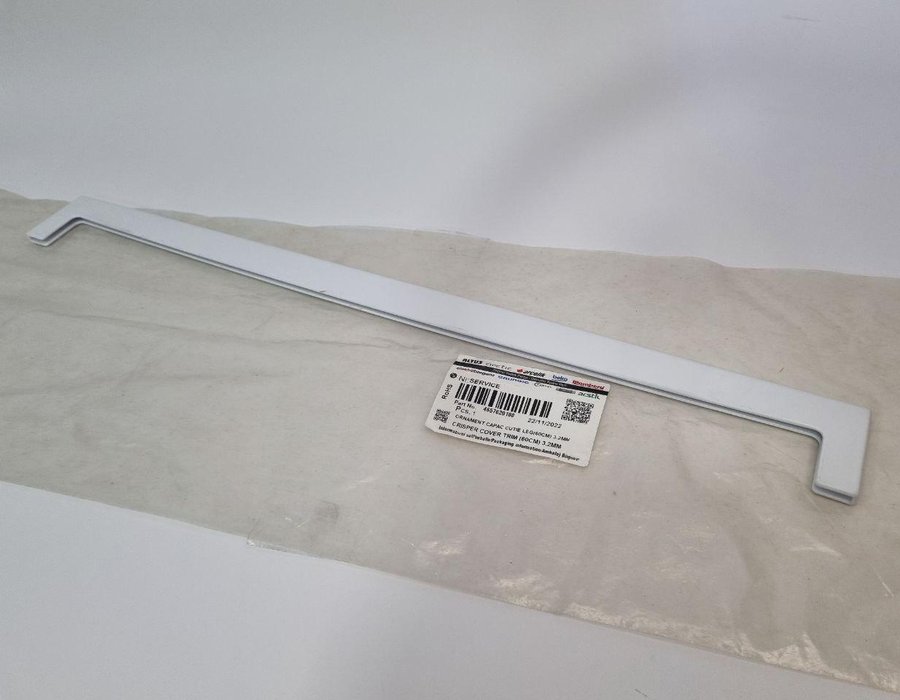 Переднє обрамлення скляної полиці над шухлядою для овочів холодильника Beko 4543280100 (4657620100) — фото 4