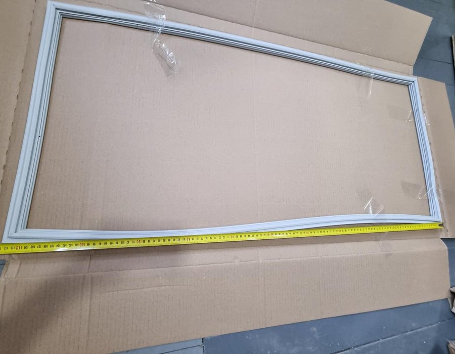 Ущільнювальна гума для холодильної камери холодильника Beko 4546860300 (4668511900) — фото 4