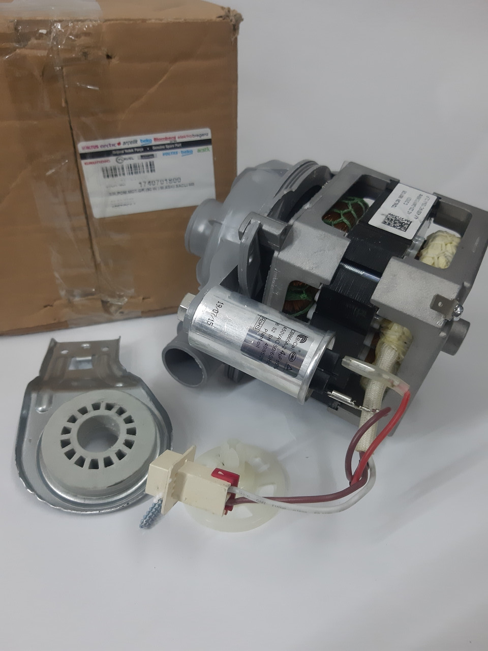 Помпа циркуляційна 1740701800 посудомийної машини Beko — фото 2