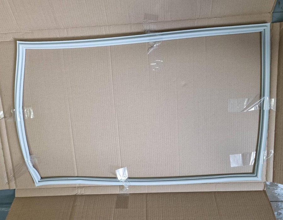 Ущільнювальна гума на морозильний відсік холодильника Beko CSA 36000, CS236020 4546851000 (4668511000) — фото 7