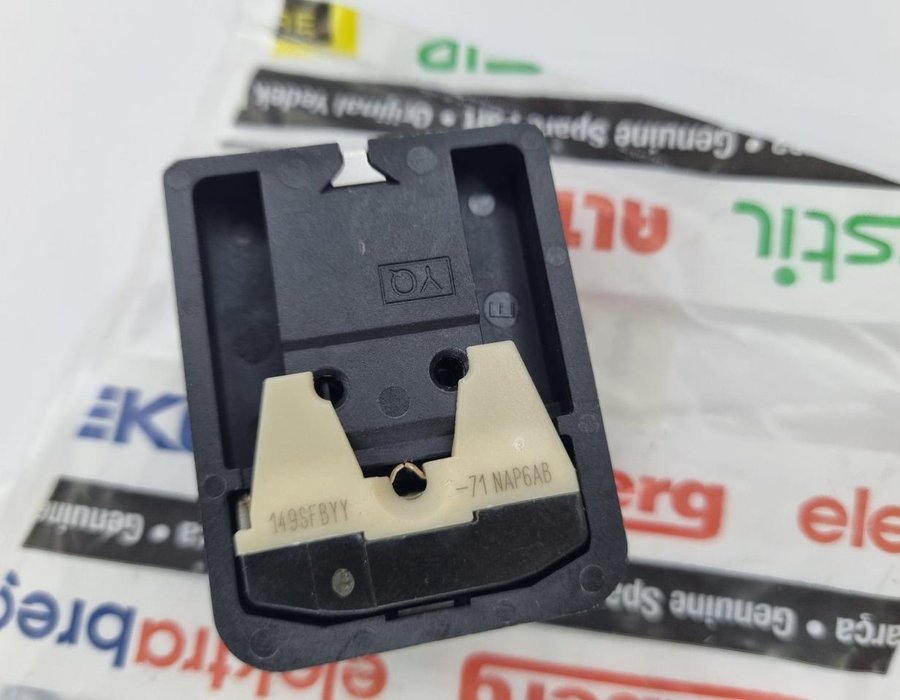 Пускове реле 4930970700 холодильника Beko (PZ90H1C) 6SP9187 — фото 10