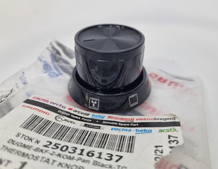 Ручка (термостат) для комбінованої плити Beko FSE 62110 DX 250316137