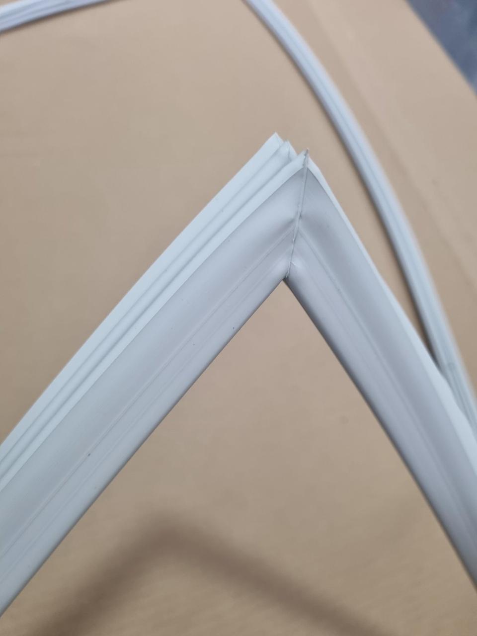 Ущільнювальна гума холодильної камери для холодильника Beko 4669521000 (4633081900) — фото 5