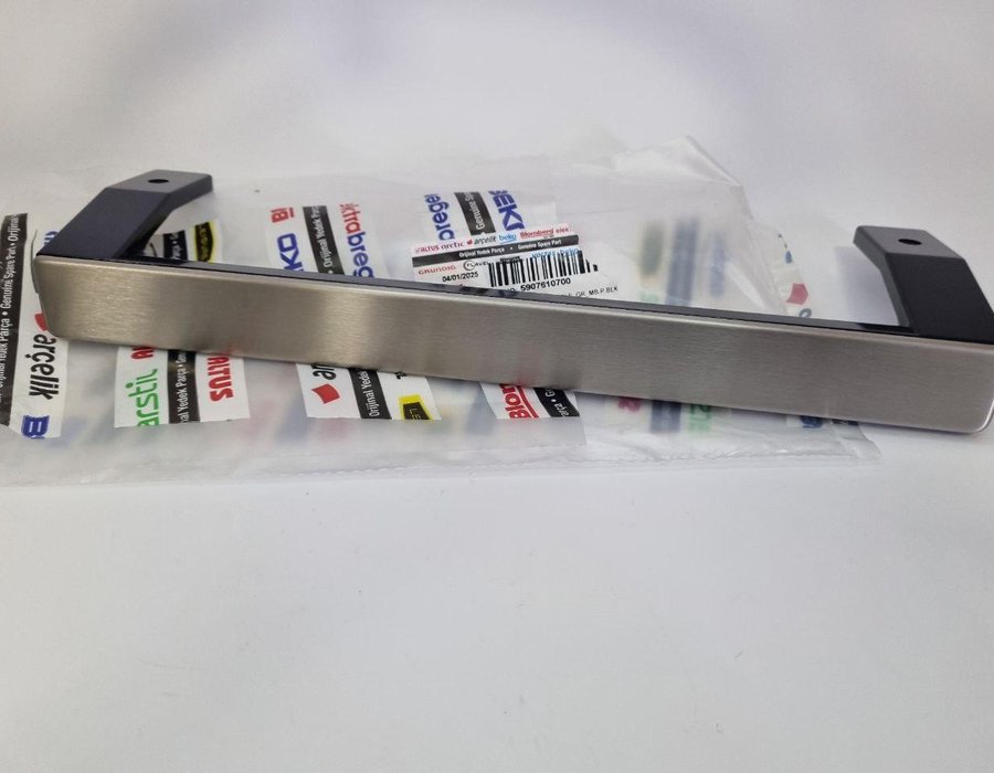 Чорно-сіра ручка дверей для холодильника Beko RCNK, RFNE, FWE 5907610700 — фото 2