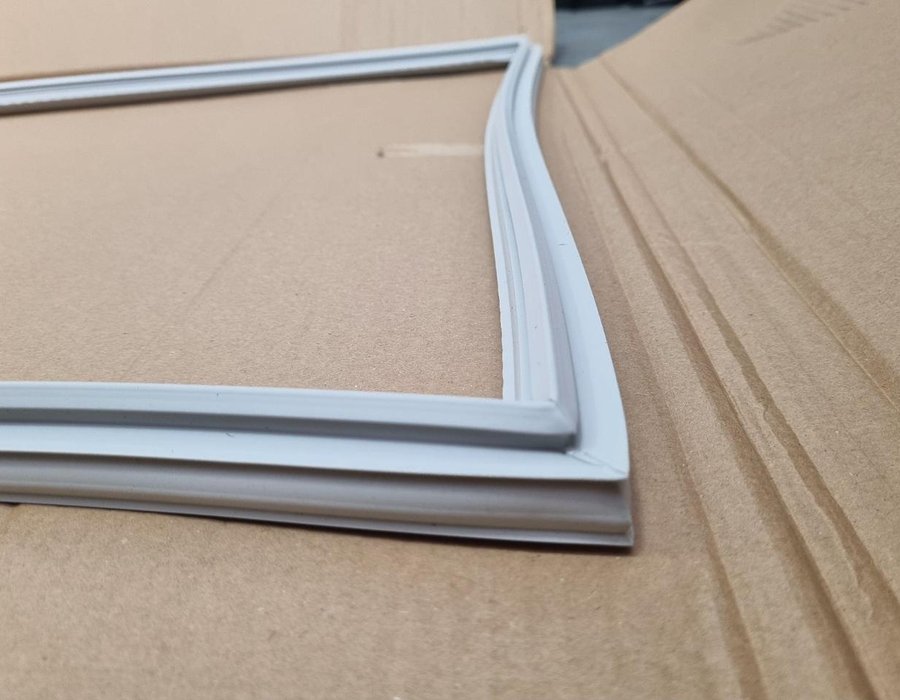 Ущільнювальна гума на морозильну скриню Beko HSA 32520 (108 * 60 см) 4662520200 (4664940300) — фото 6