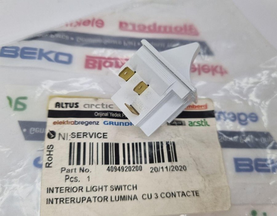 Кнопка (вкл/викл) світла холодильника Beko 4094920200 — фото 5