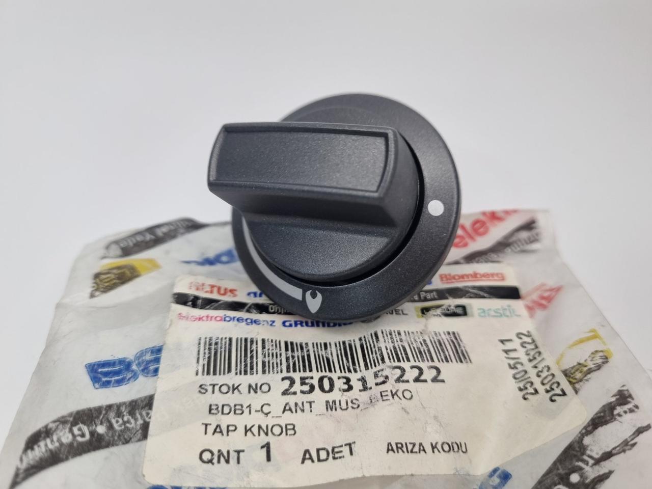 Ручка для плити Beko CSM 62321 DA