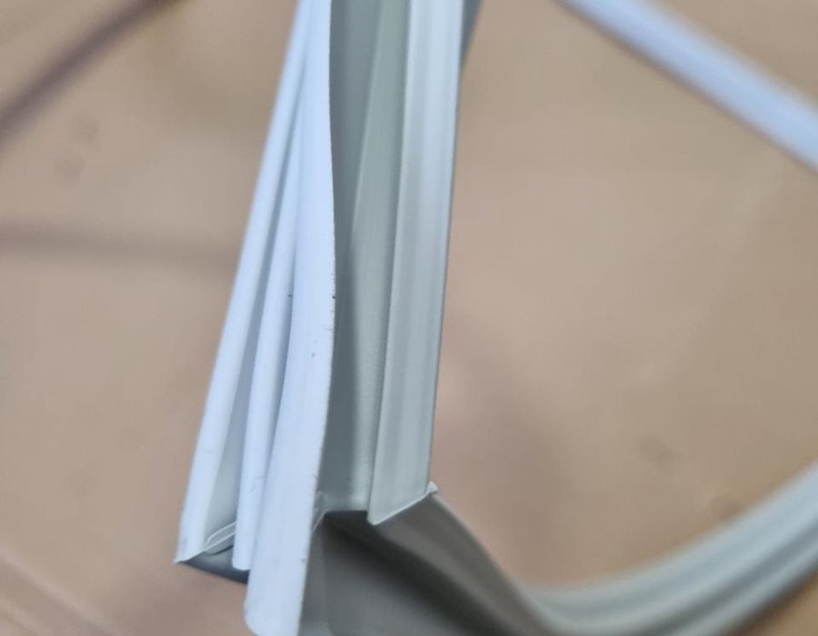 Ущільнювальна гума для холодильника Beko RCNE, CNE, KG 5928104100 — фото 2