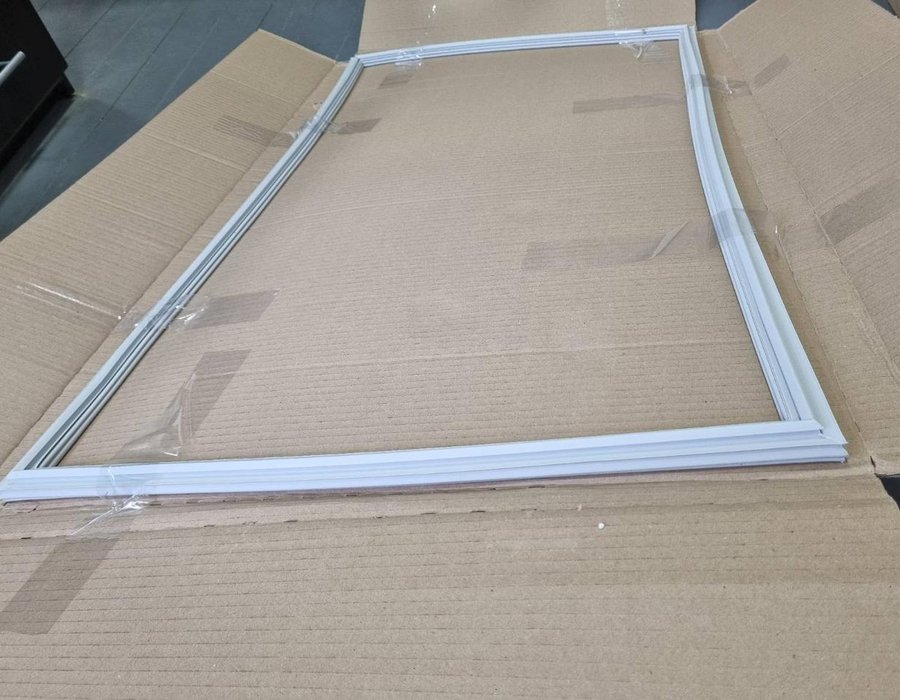 Ущільнювальна гума для холодильної камери холодильника Beko CSA, CS, CH, CN 4546850200 (4668510200) — фото 5