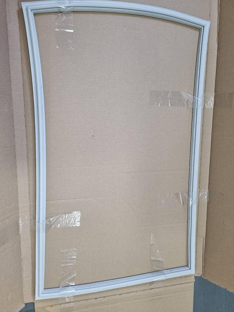 Ущільнювальна гума 57 см * 88.5 см для холодильника Beko RCSA350 (4633084000) — фото 6